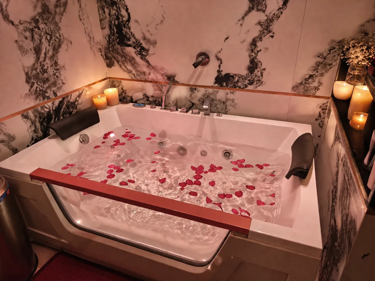 Jacuzzi Massage at The Ocean Spa Delhi